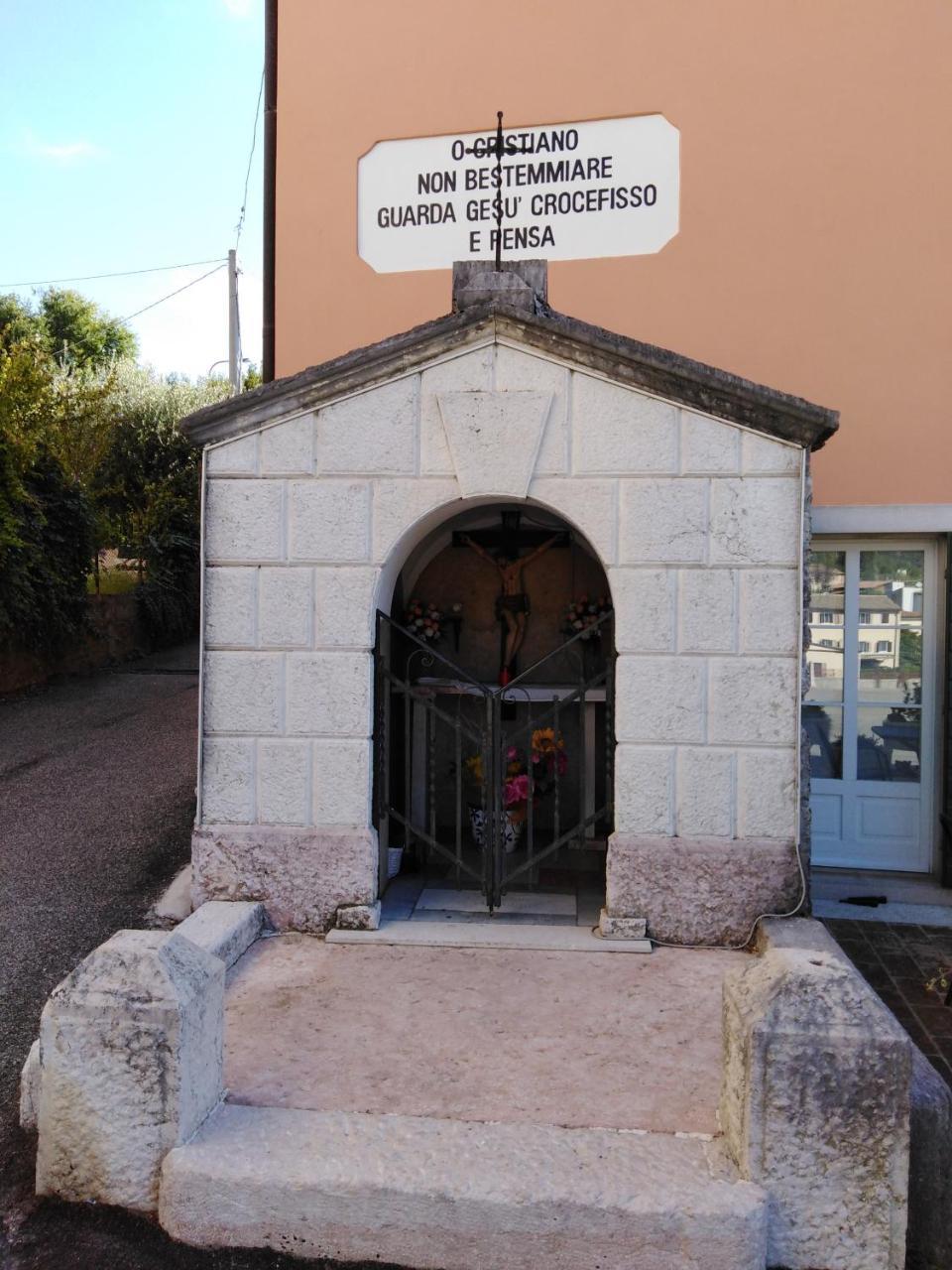 Casa Del Capitello Lejlighed Caprino Veronese Eksteriør billede
